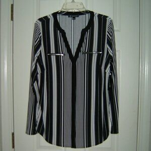INC Woman Black & White Stripe V-neck Top Blouse, Size 0X, NEW WITH TAGS